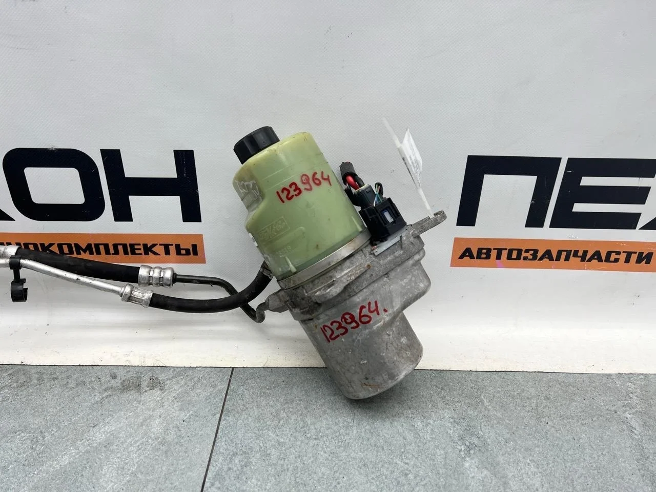 Насос ГУР FORD FOCUS 2010 1736876 2 1.8 QQDB