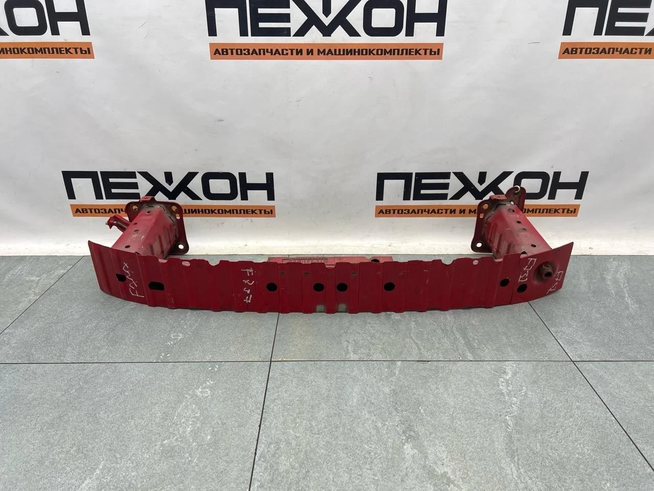 Усилитель бампера FORD FOCUS 2010 1540638 2 1.8 QQDB, передний