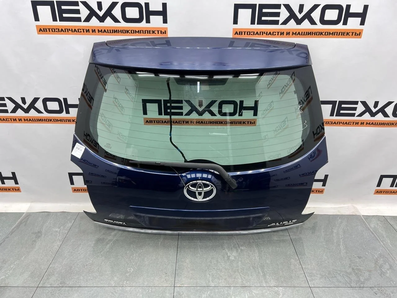 Крышка багажника TOYOTA AURIS 2008 6700502110 E150 1.4 1NDTV