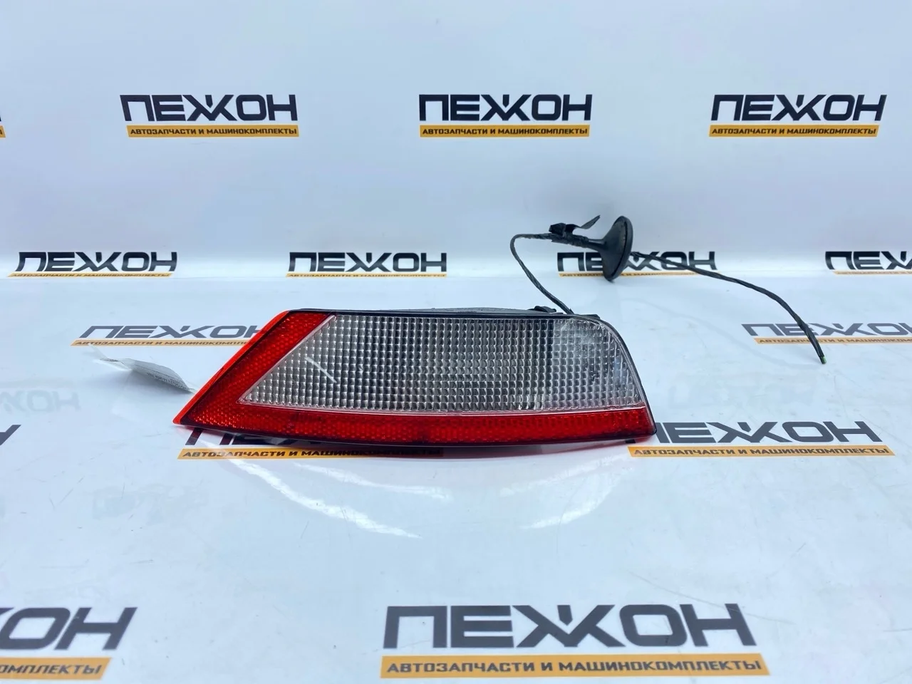 Фонарь в бампер FORD FOCUS 2009 1505707 2 1.6 SHDA, задний левый