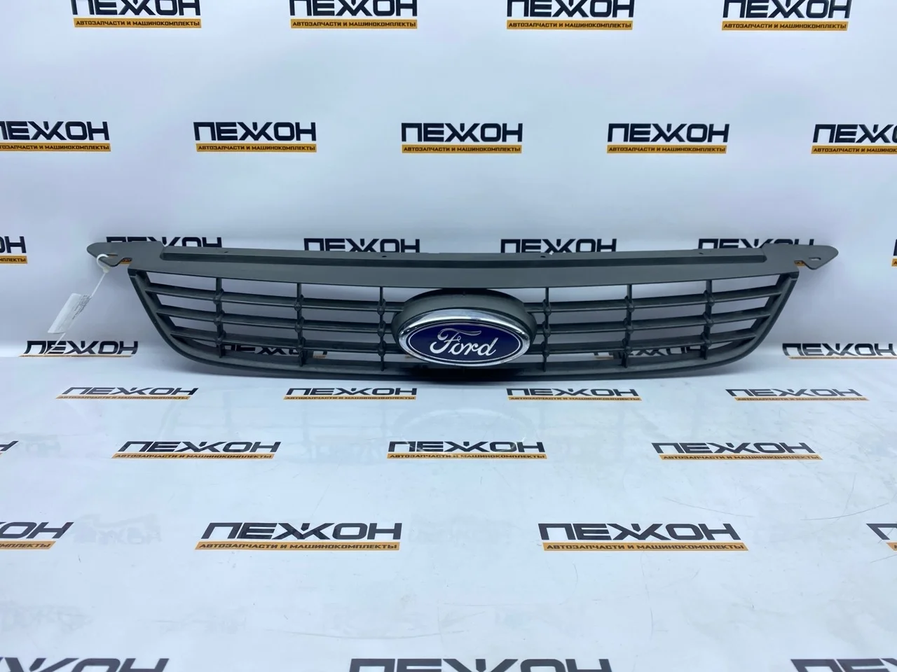 Решетка радиатора FORD FOCUS 2009 1676410 2 1.6 SHDA