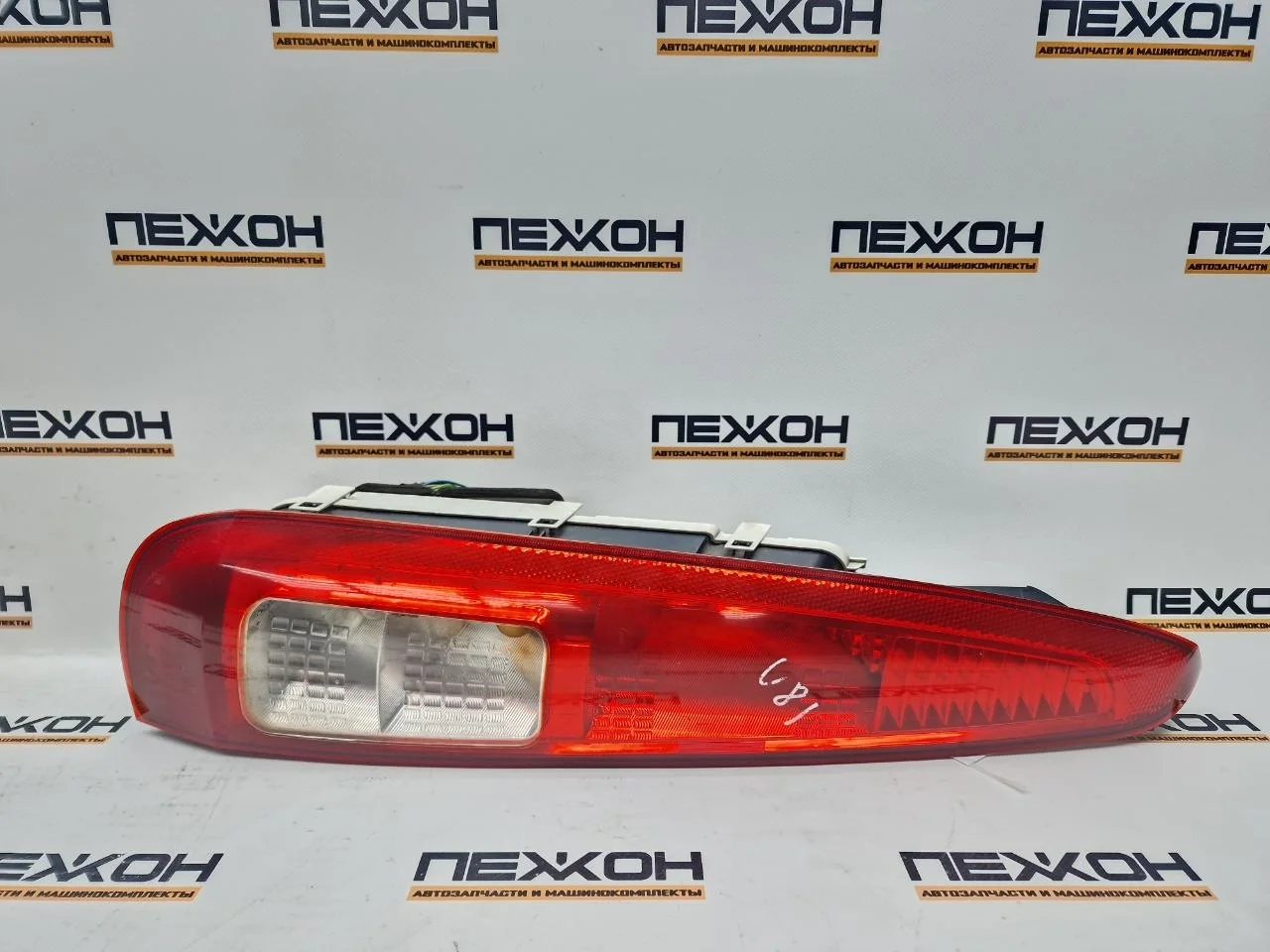 Фонарь FORD FUSION 2007 1383638 1.6 FYJA, задний левый