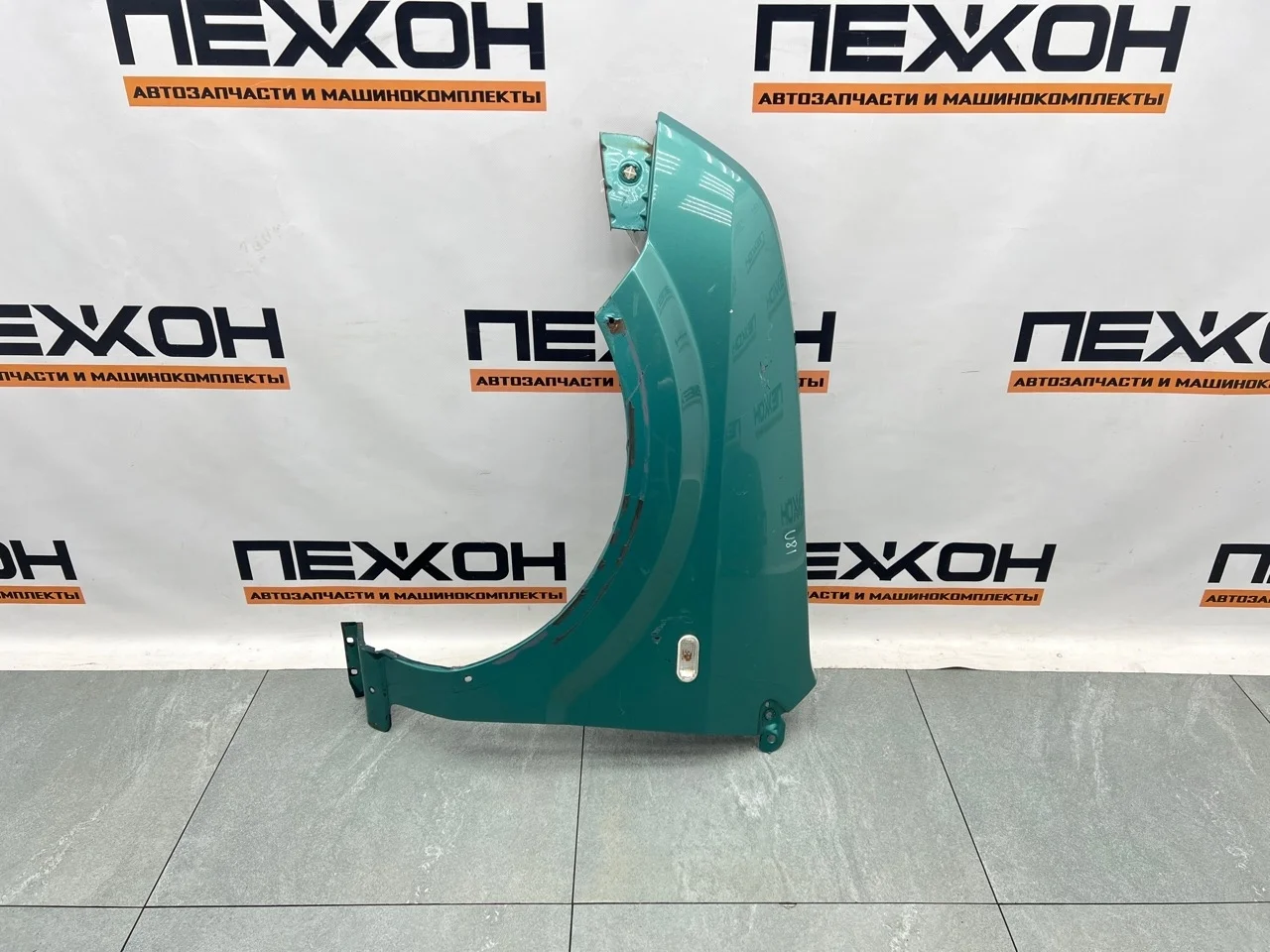 Крыло (дефект) FORD FUSION 2007 1420115 1.6 FYJA, переднее левое