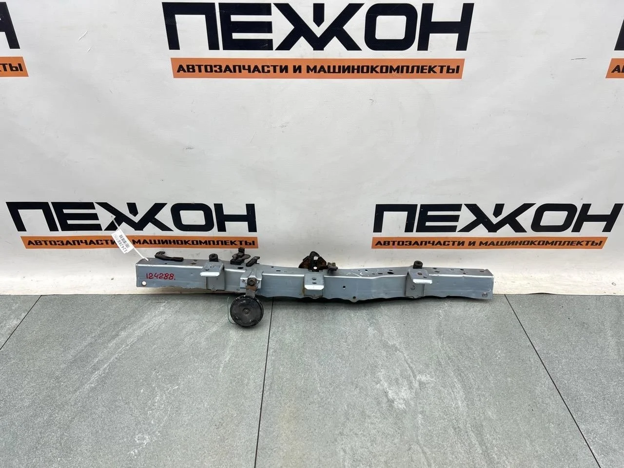 Панель передняя верхняя часть TOYOTA Auris 2008 5320802140 E150 1.6 1ZRFE