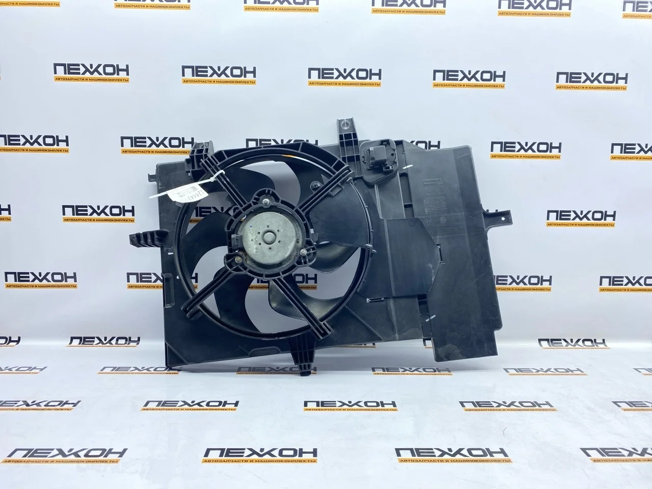 Диффузор с вентилятором NISSAN NOTE 2008 21481AX800 E11 1.4 CR14DE