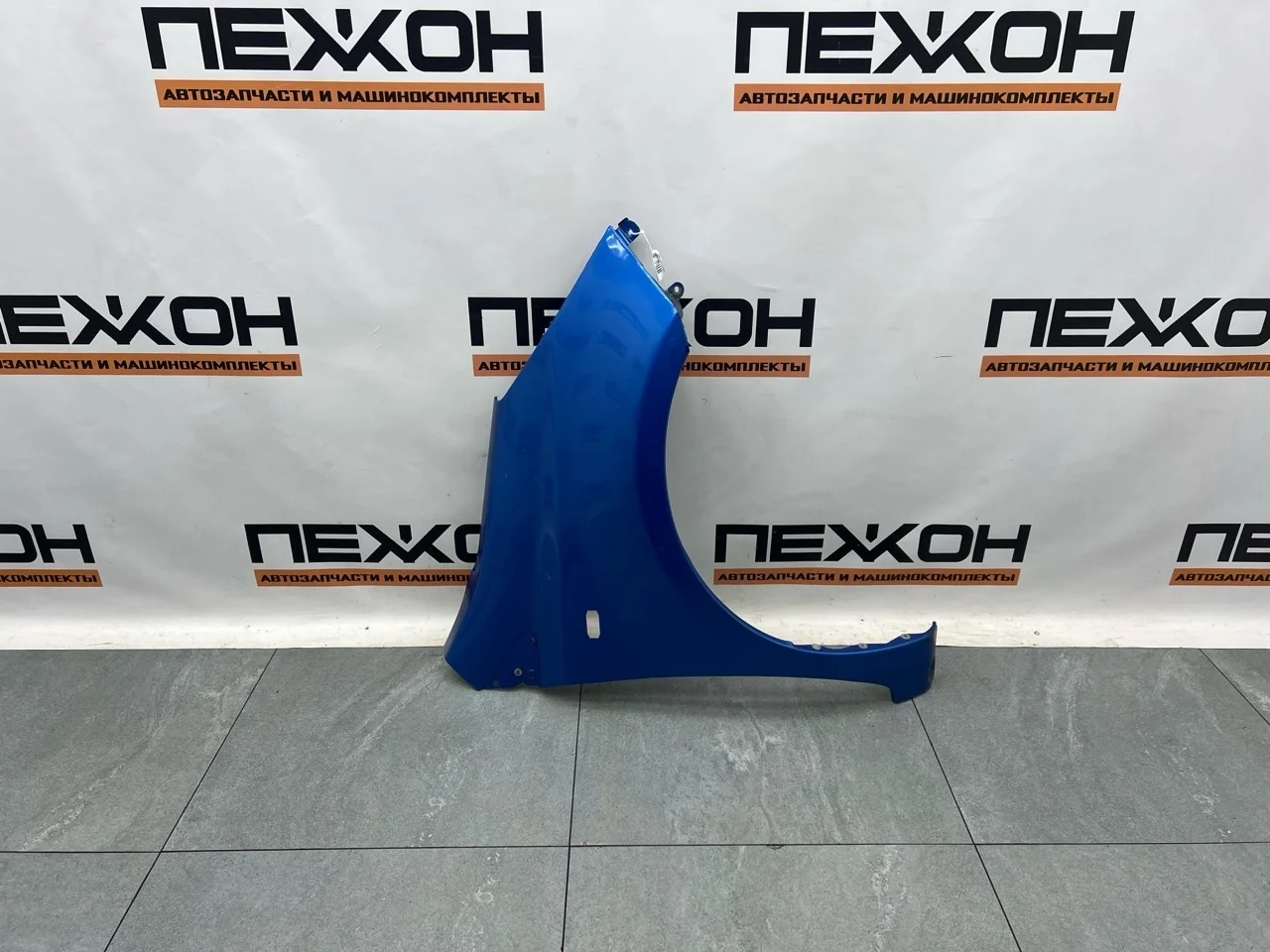 Крыло NISSAN NOTE 2008 F31009U0M0 E11 1.4 CR14DE, переднее правое