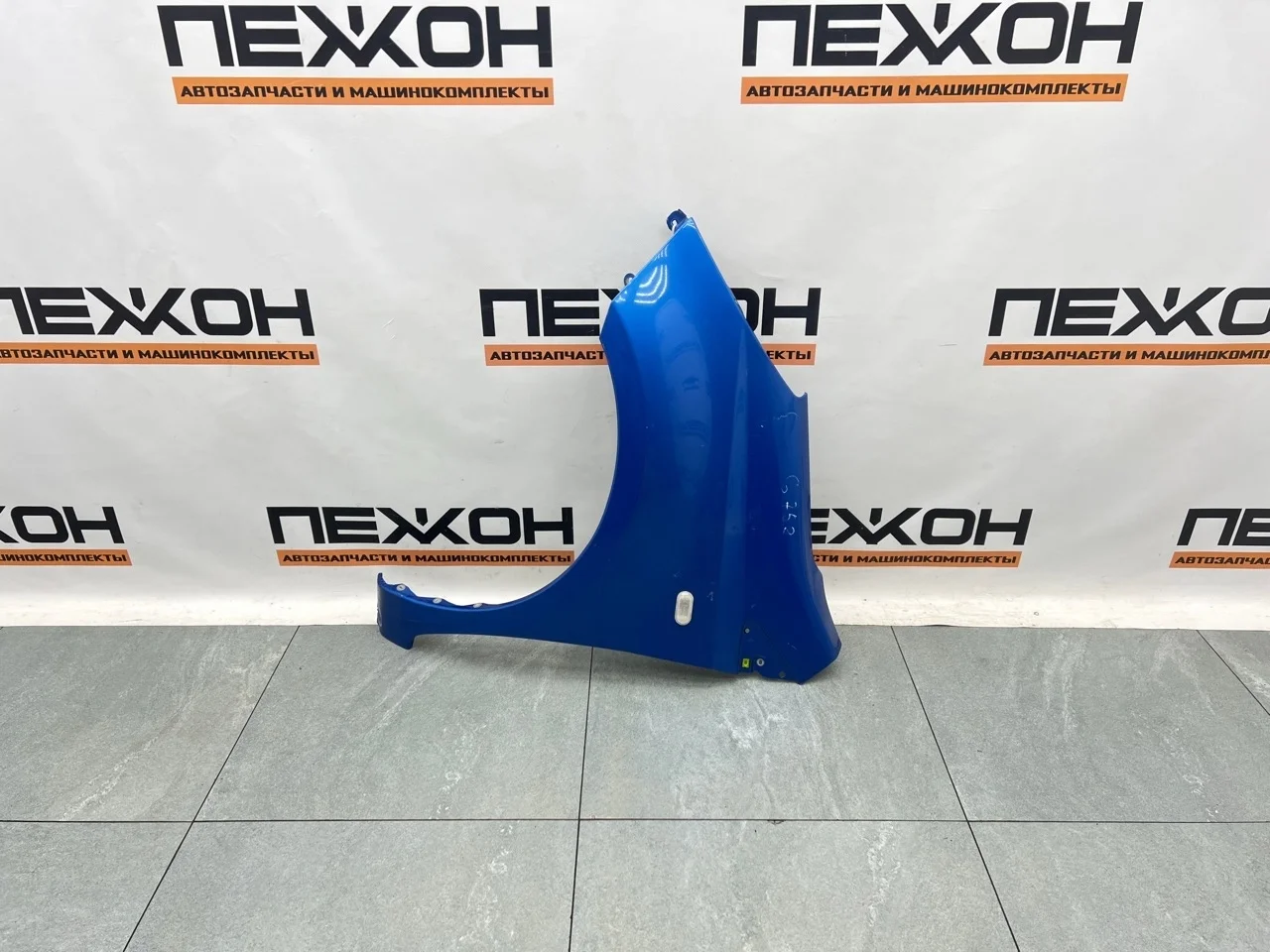 Крыло NISSAN NOTE 2008 F31019U0M0 E11 1.4 CR14DE, переднее левое