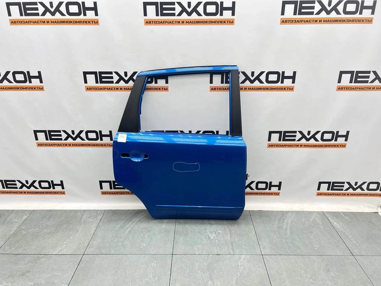 Дверь NISSAN NOTE 2008 H21009U0M0 E11 1.4 CR14DE, задняя правая