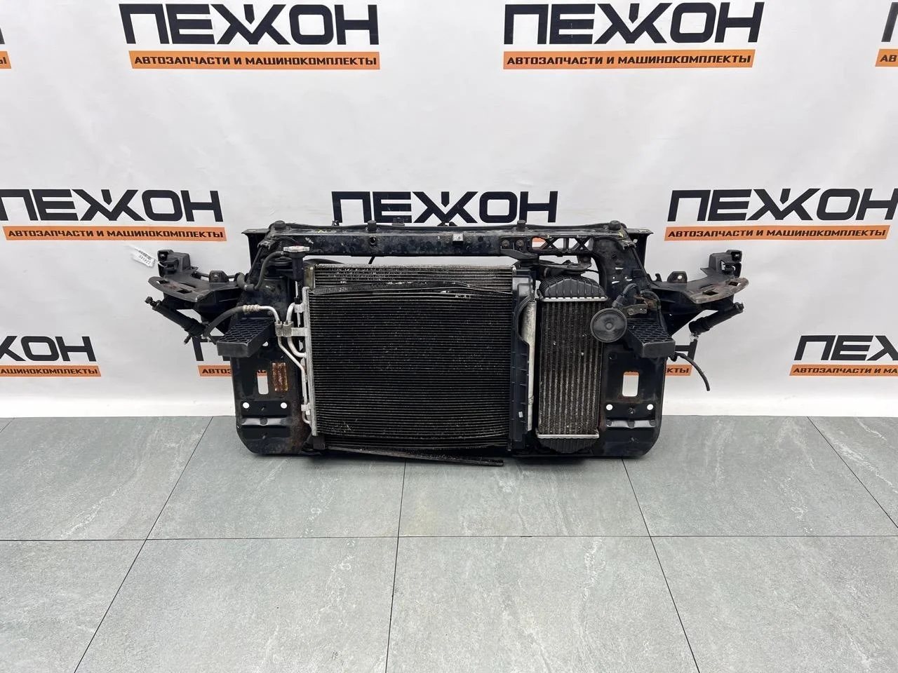 Панель передняя HYUNDAI ix35 641102Y000 LM