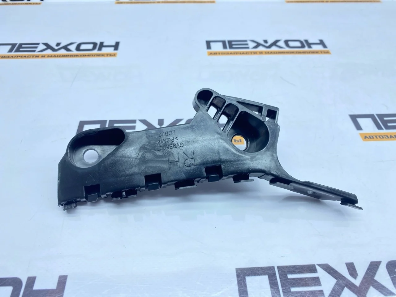 Кронштейн бампера (не оригинал) MAZDA 6 OEM0040KBPR GJ, задний правый