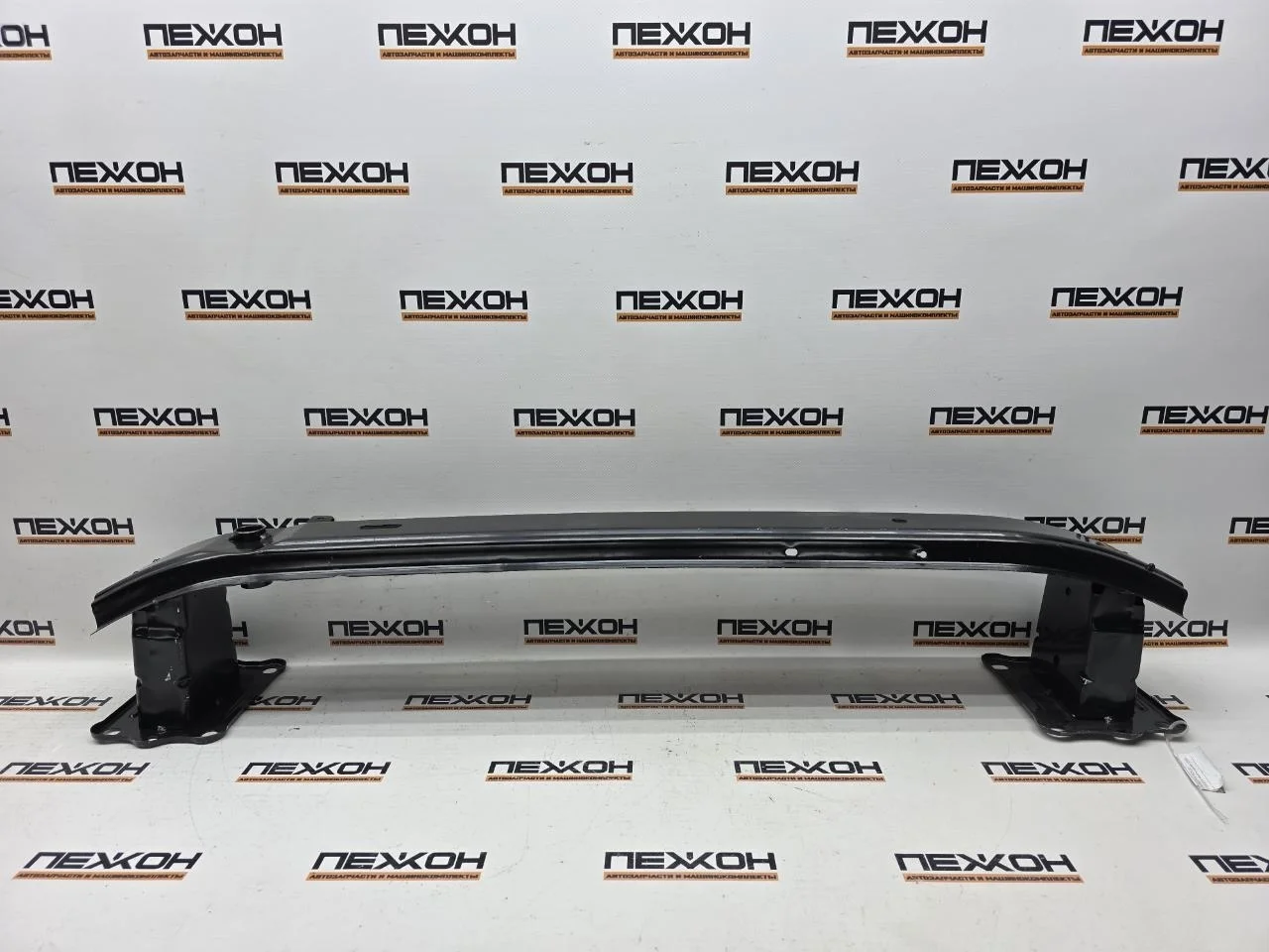 Усилитель бампера (не оригинал) HYUNDAI ix35 OEM0090UBP 1, передний