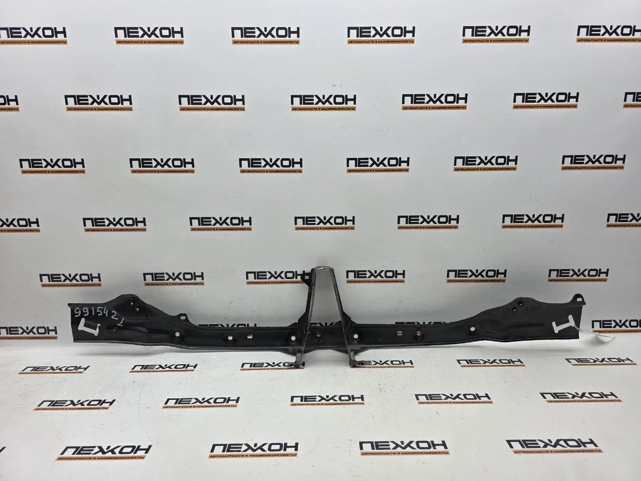 Усилитель бампера (не оригинал) MITSUBISHI PAJERO OEM0168UBP 4, передний