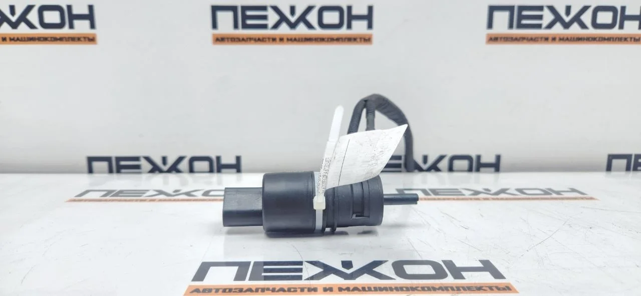 Моторчик бачка омывателя BMW X3 2011 67128362154 F25 2.0 N47D20, задний