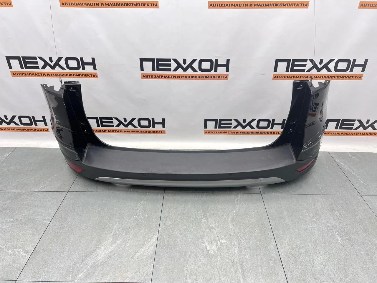 Бампер FORD KUGA 2013 BN 2 2.0 TXMA, задний