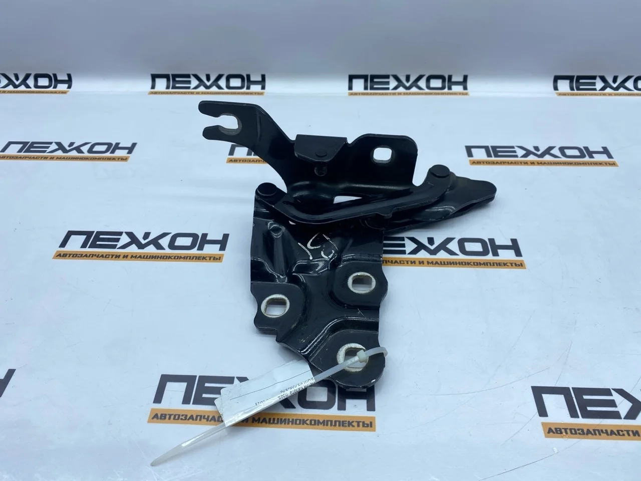 Петля капота BMW X3 2011 41617262876 F25 2.0 N47D20C, правая