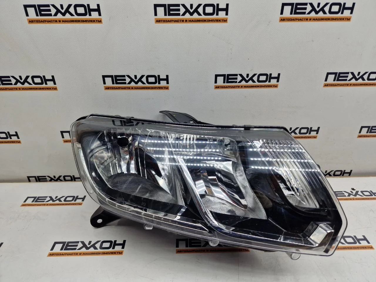 Фара (не оригинал) RENAULT LOGAN 55111A2RLDEM2 2, правая