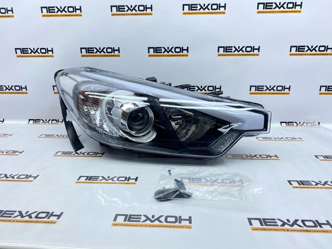 Фара (не оригинал) KIA CERATO OEM0061FR 3, правая