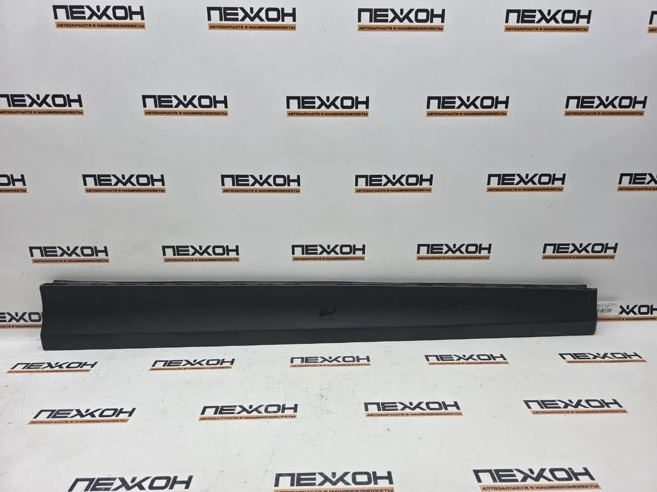 Молдинг двери BMW X3 2011 51137205779 F25 2.0 N47D20, передний левый