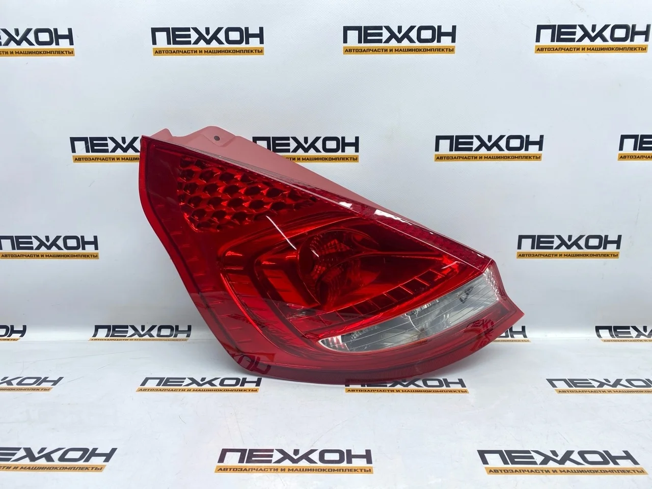 Фонарь (не оригинал) FORD FIESTA 4311985LUE 6, левый