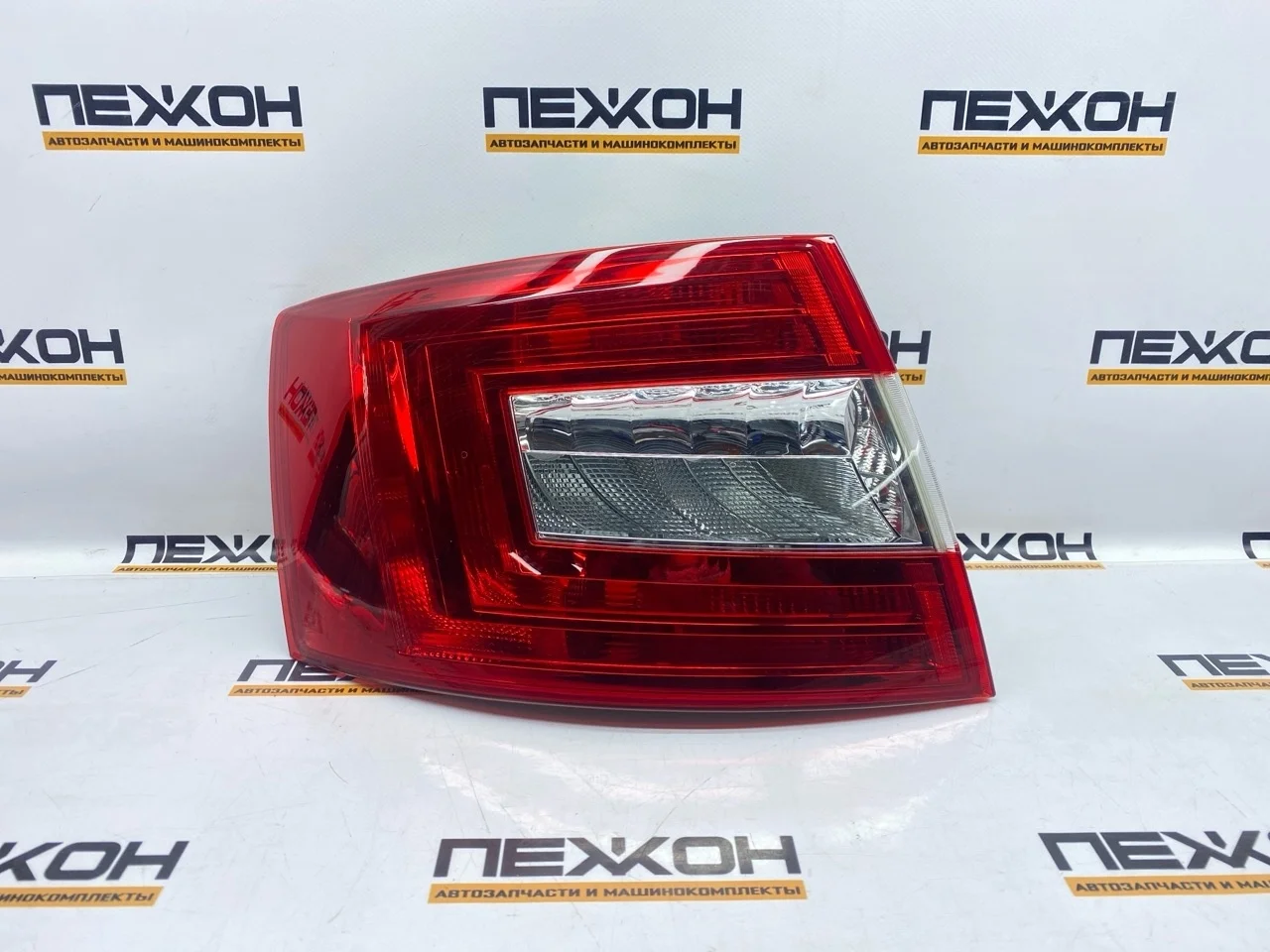 Фонарь (не оригинал) SKODA OCTAVIA 6651928LUE 3, левый