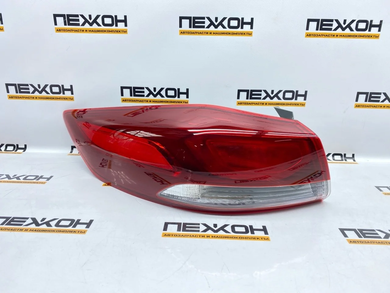 Фонарь (не оригинал) HYUNDAI ELANTRA 2211997LUE 6, левый