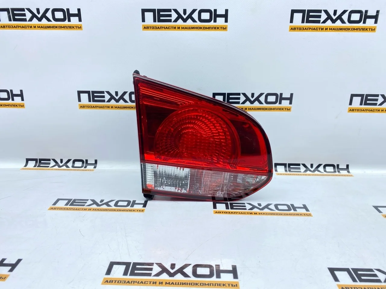 Фонарь (не оригинал) VOLKSWAGEN GOLF 4411319LLDUE 6, левый