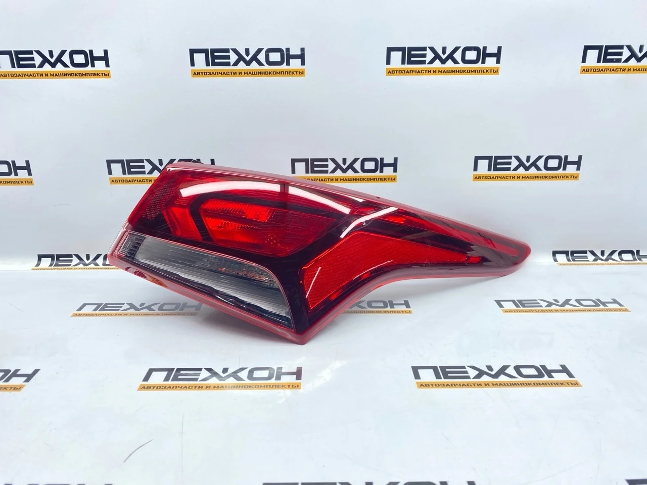 Фонарь (не оригинал) HYUNDAI SOLARIS 22119ADRUE 2, правый