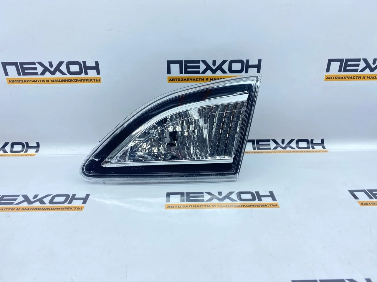 Фонарь (не оригинал) MAZDA 3 2161311RLDUE 2, правый