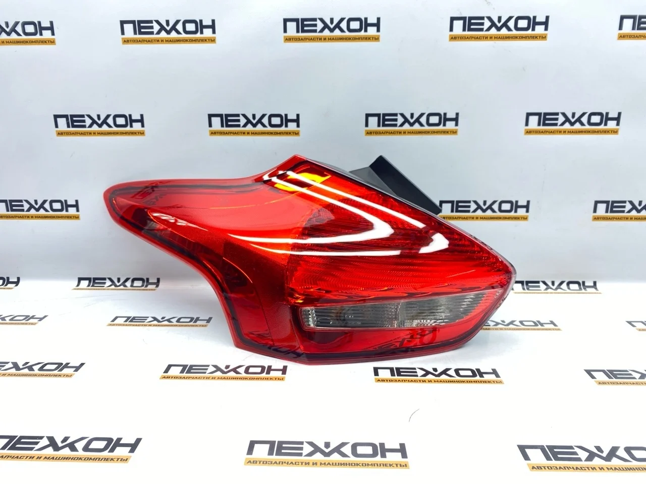 Фонарь (не оригинал) FORD FOCUS OEM0018FONL 3, левый