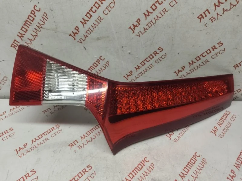 Фонарь задний правый Volvo XC70 B6304T 2010