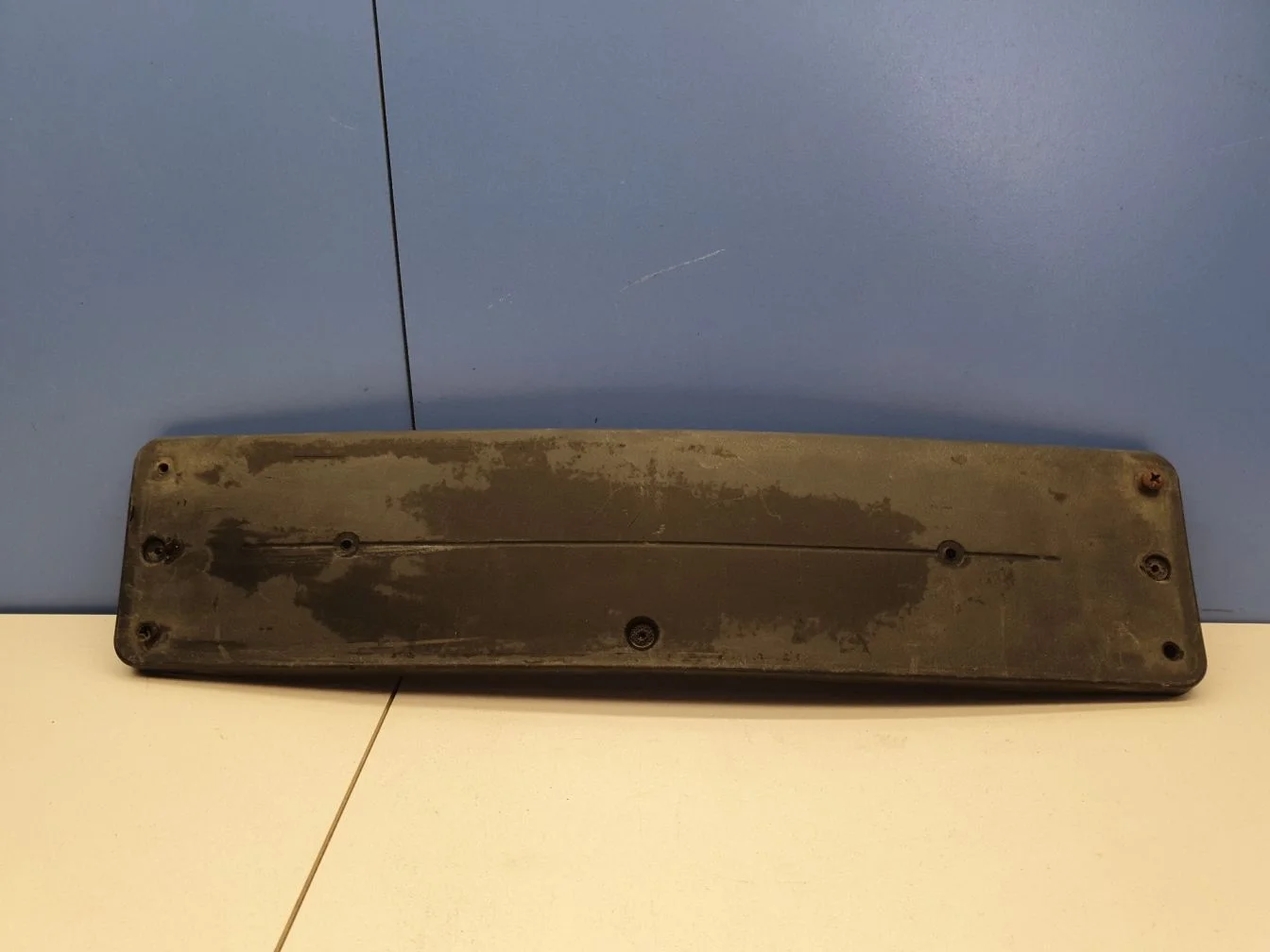 Накладка переднего бампера под номер для Mercedes E-klasse W212 2009-2016