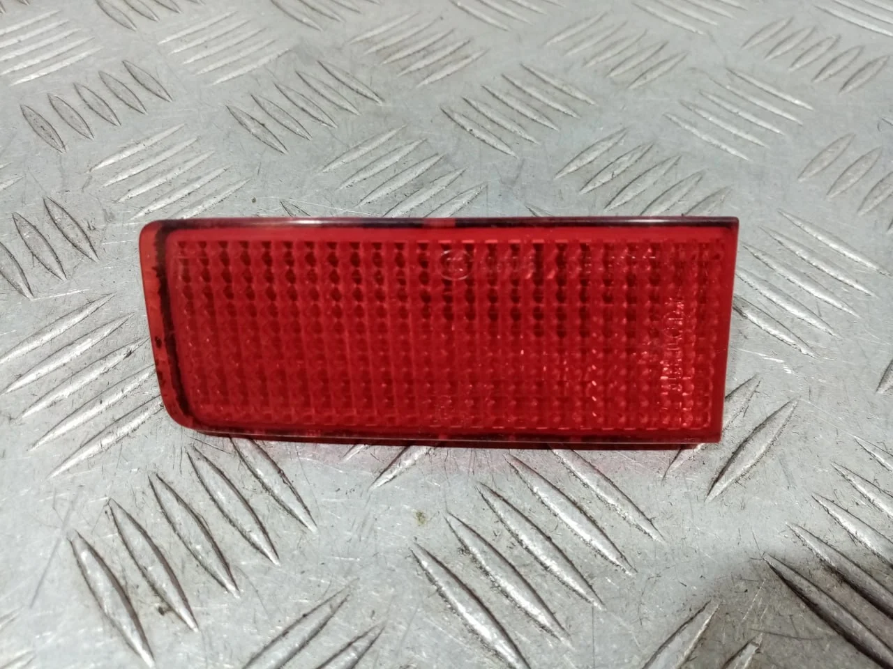 [Б/У] Отражатель в бампер задний правый [Код: 00682178 ]