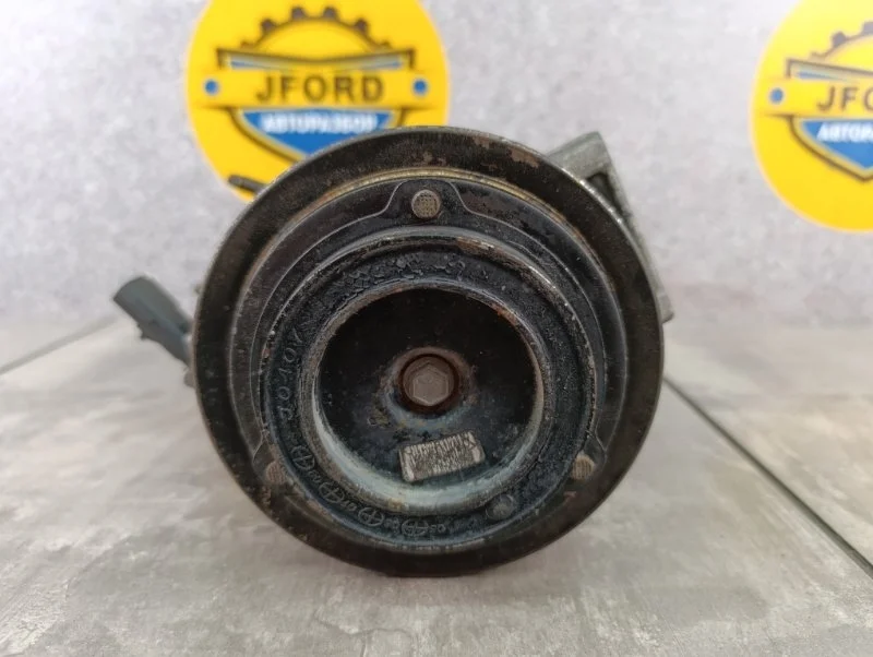 Компрессор кондиционера Chrysler 300С 2009 LX