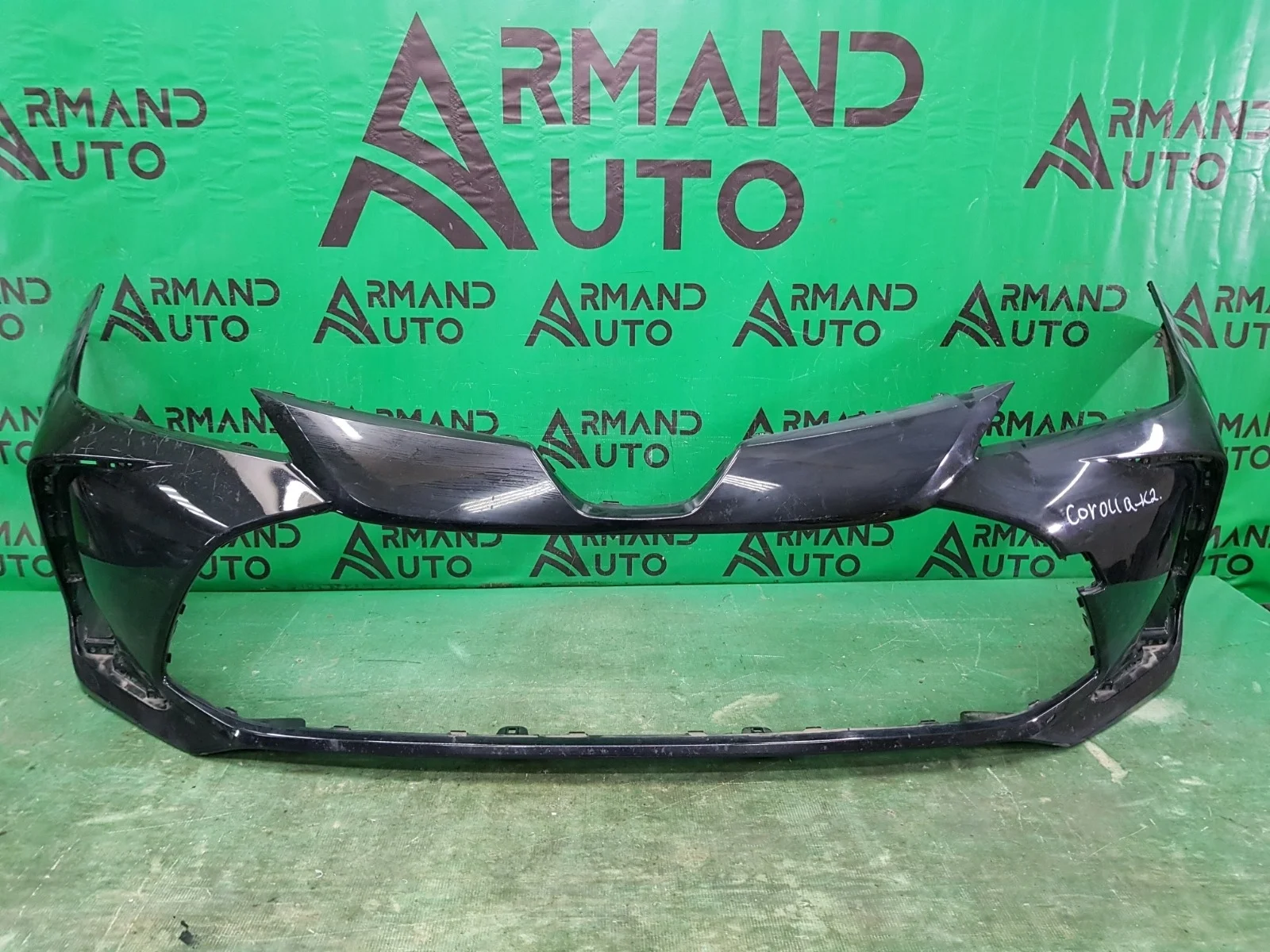 Бампер TOYOTA COROLLA 2018 12 E210