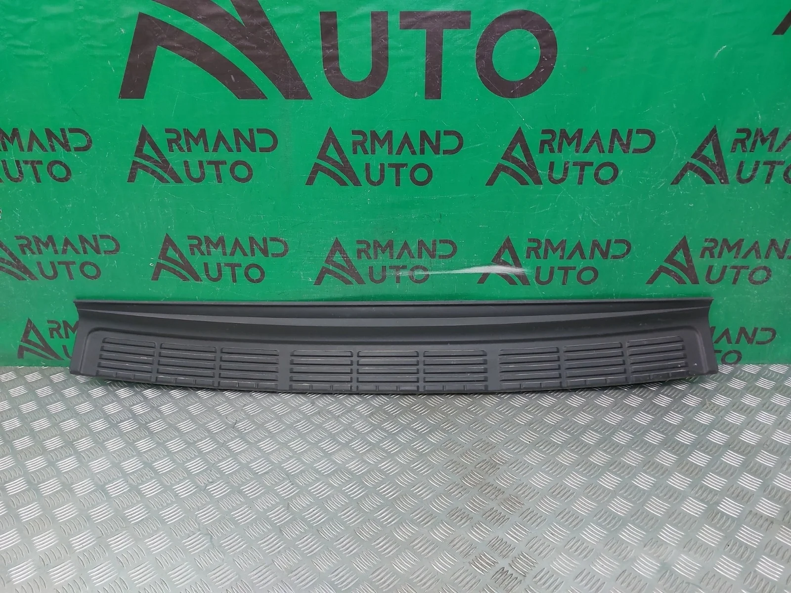 Накладка бампера TOYOTA LAND CRUISER 2007-2021