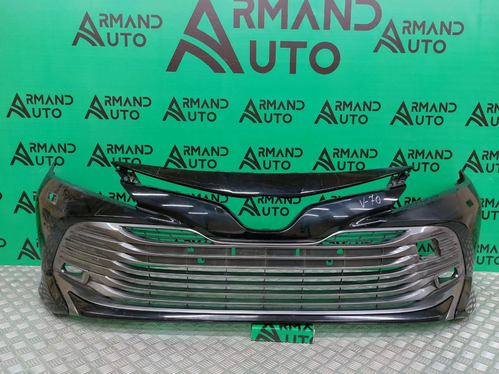 Бампер Toyota Camry 2017-2021 8 XV70