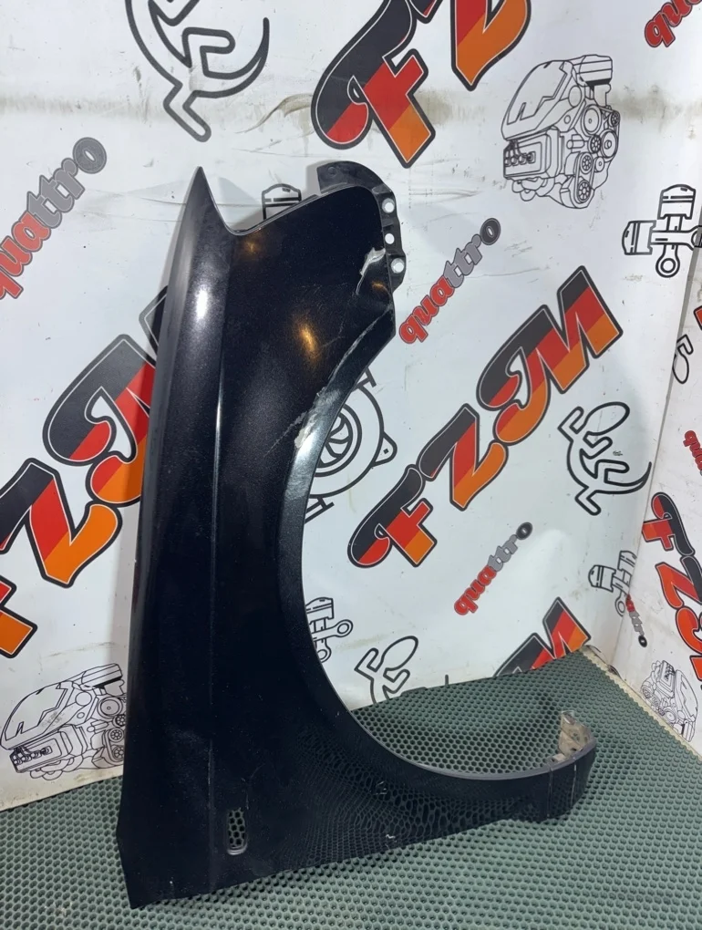 Крыло Audi A3 8P0821106F 8P, переднее правое