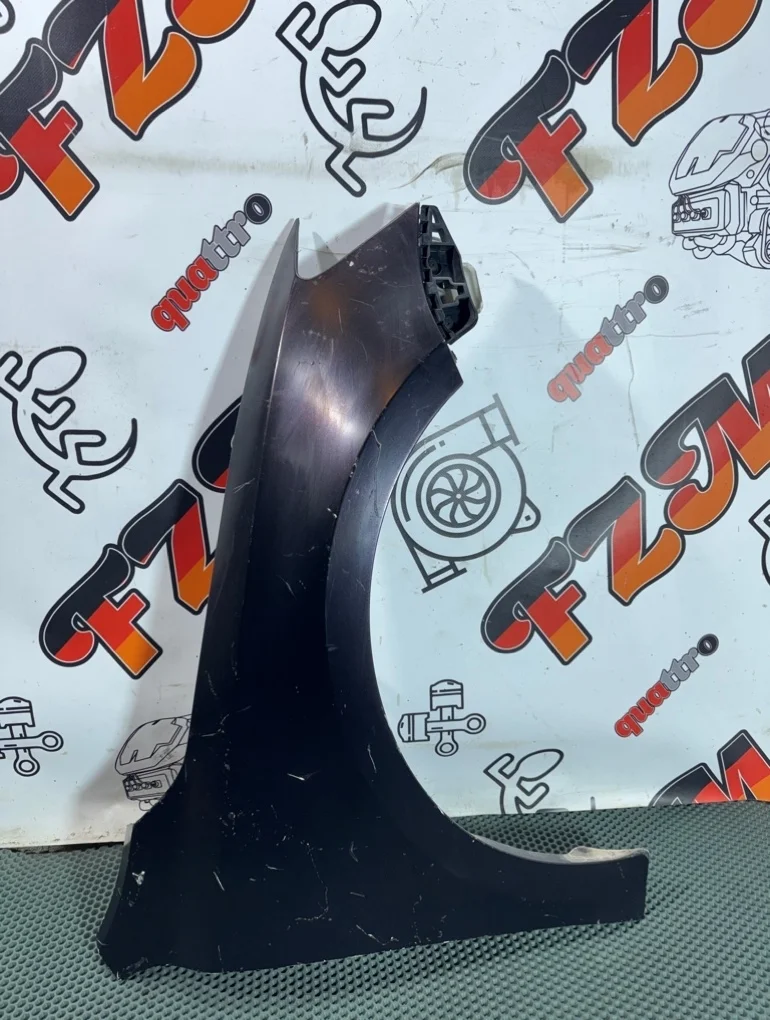 Крыло Volkswagen Jetta 5C6821106 A6, переднее правое