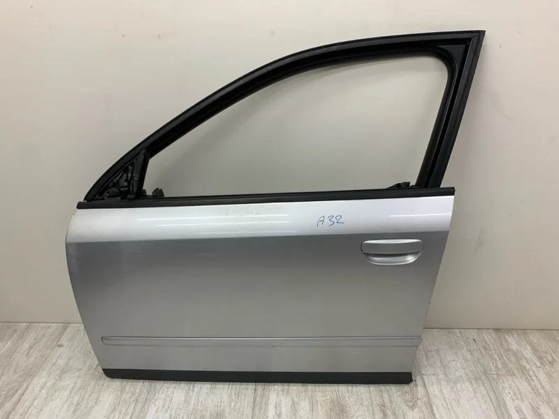 Дверь AUDI A4 2001 8E0831051 СЕДАН ALT, передняя левая