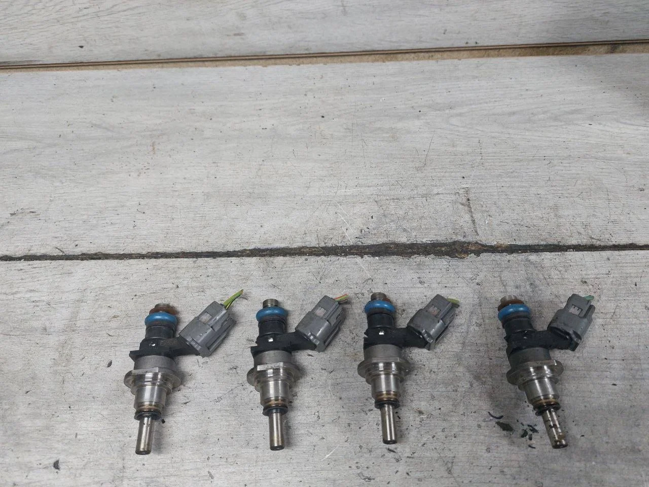 форсунка топливная Mazda CX-7