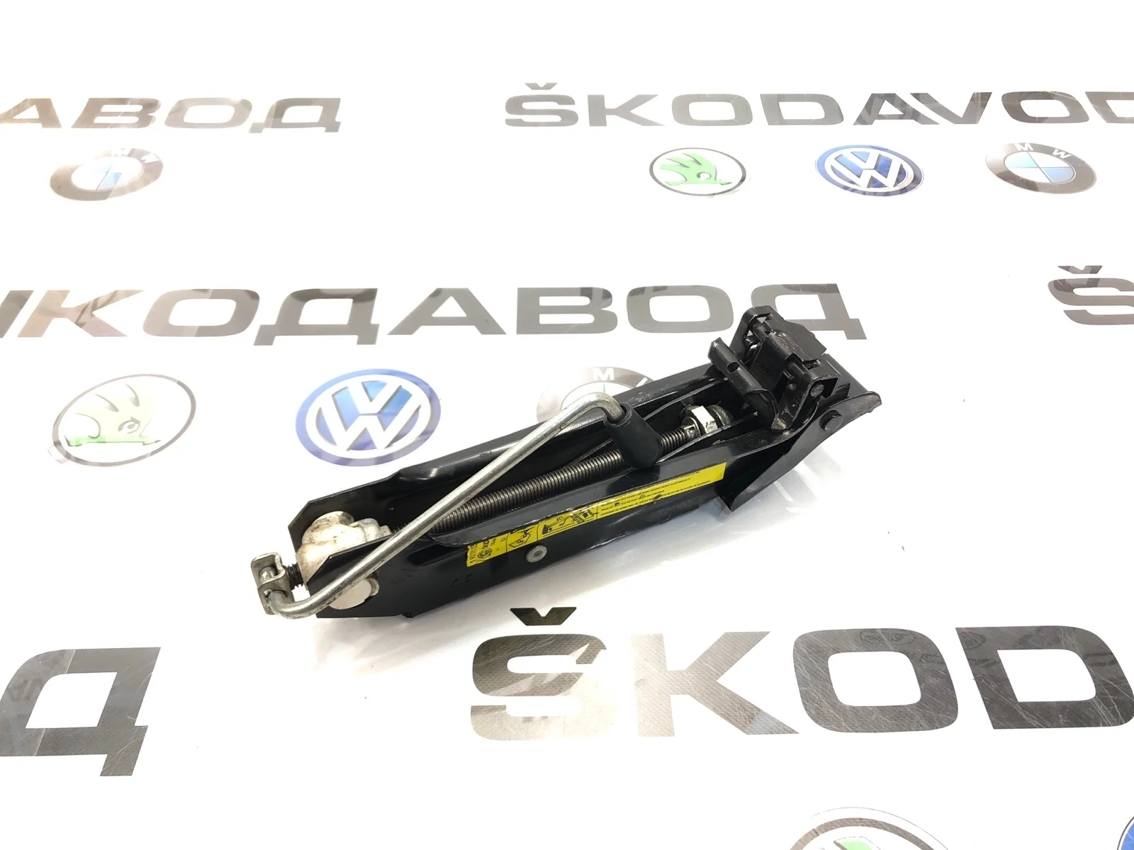 Домкрат Skoda Octavia 2011 1K0011031K A5 (1Z)
