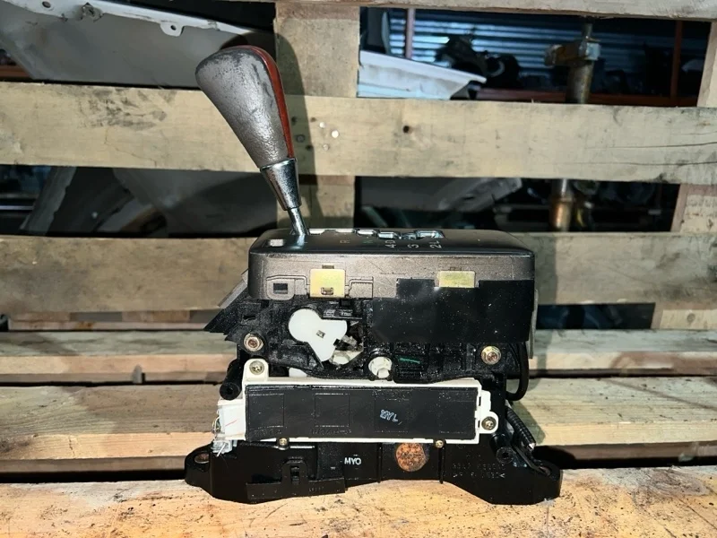 Селектор АКПП Lexus LS430 2010 3356050010 UCF30 3UZ-FE