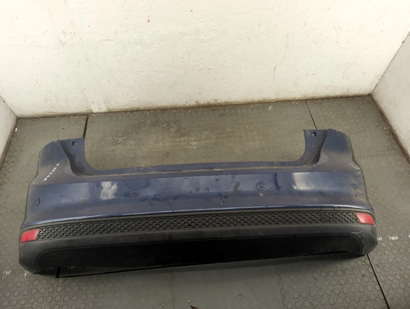 Бампер Ford Focus 3 2011-2015 КПП автомат (АКПП) PNDA Бензин 1.6 л Инжектор