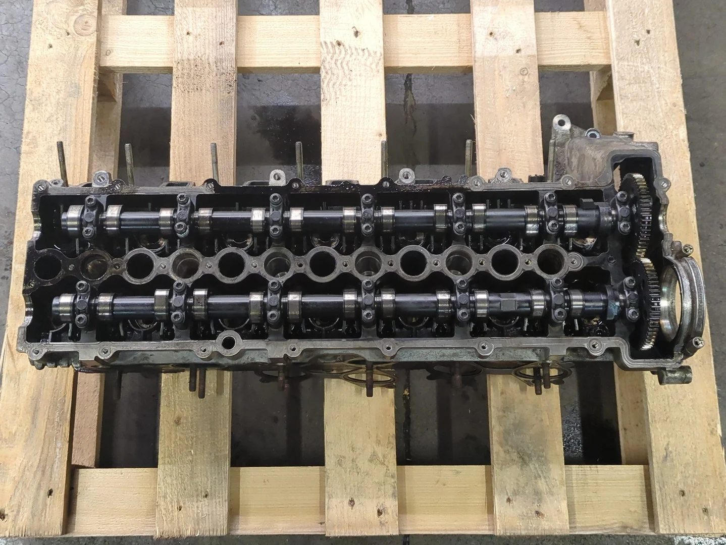 Головка блока (ГБЦ) BMW 7 E65 2001-2008 КПП автомат (АКПП) 306D3 Дизель 3 л Турбо