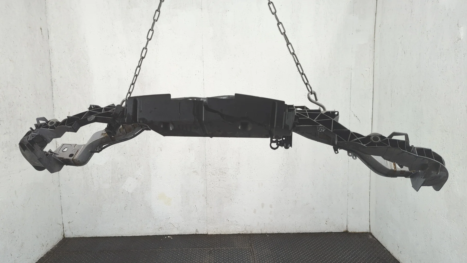 Рамка передняя (телевизор) Ford Focus 3 2011-2015 КПП 5-ст.мех.(МКПП) PNDA Бензин 1.6 л Инжектор