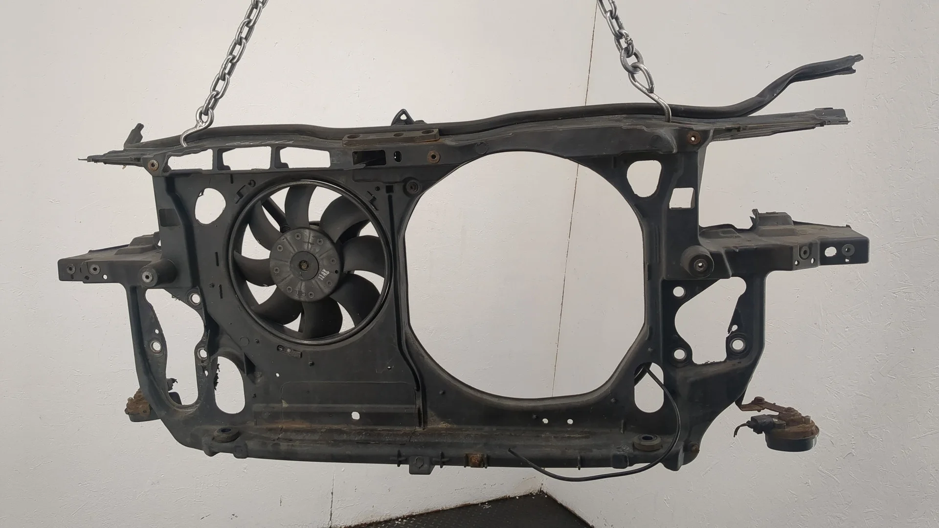 Рамка передняя (телевизор) Volkswagen Passat 5 2000-2005 КПП 5-ст.мех.(МКПП) AWX Дизель 1.9 л