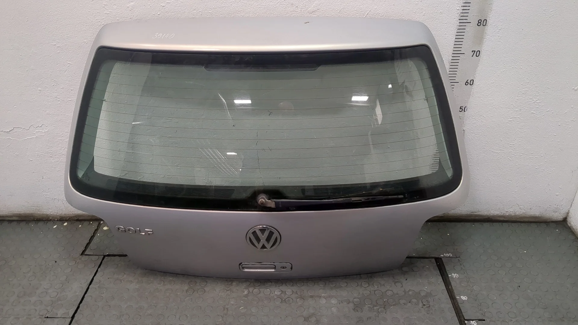 Крышка (дверь) багажника Volkswagen Golf 4 1997-2006 КПП 5-ст.мех.(МКПП) APE Бензин 1.4 л Инжектор