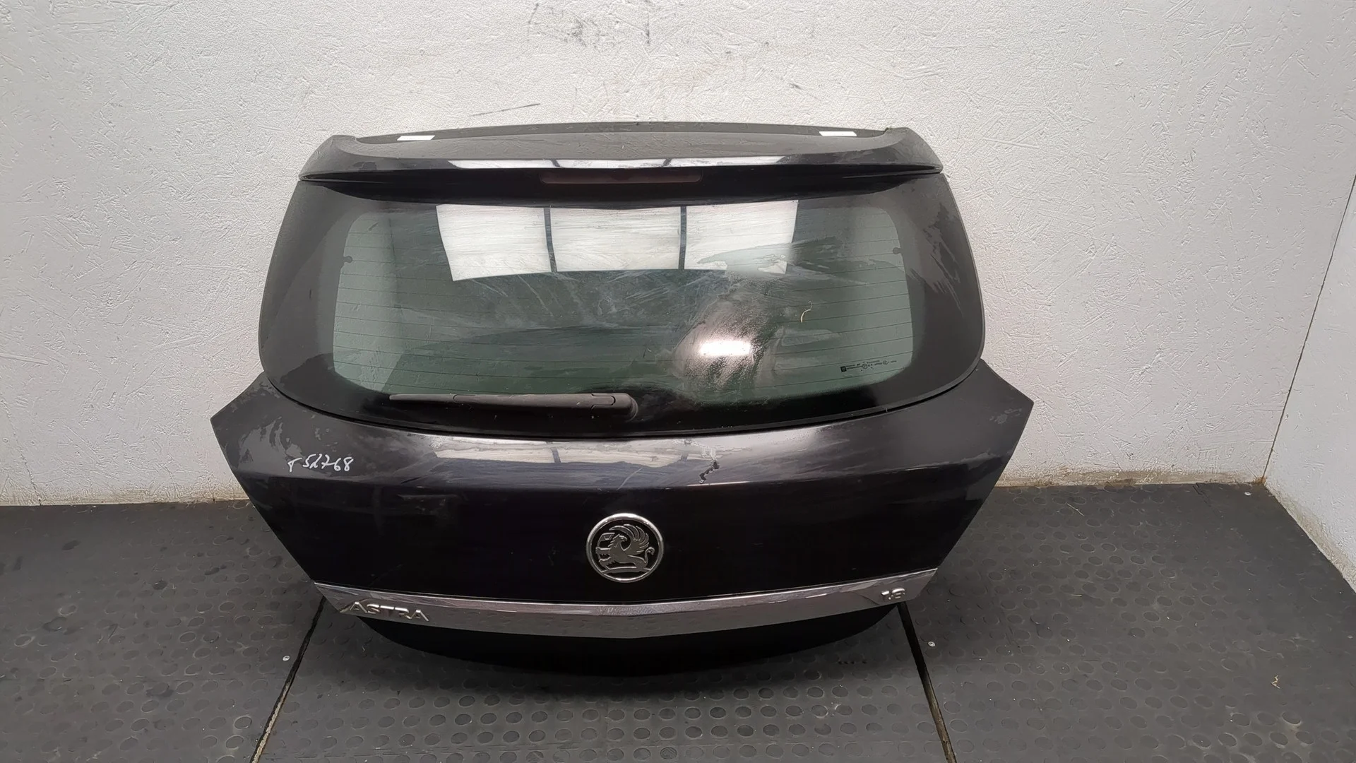 Крышка (дверь) багажника Opel Astra H 2004-2010 КПП 5-ст.мех.(МКПП) Z18XER Бензин 1.8 л Инжектор