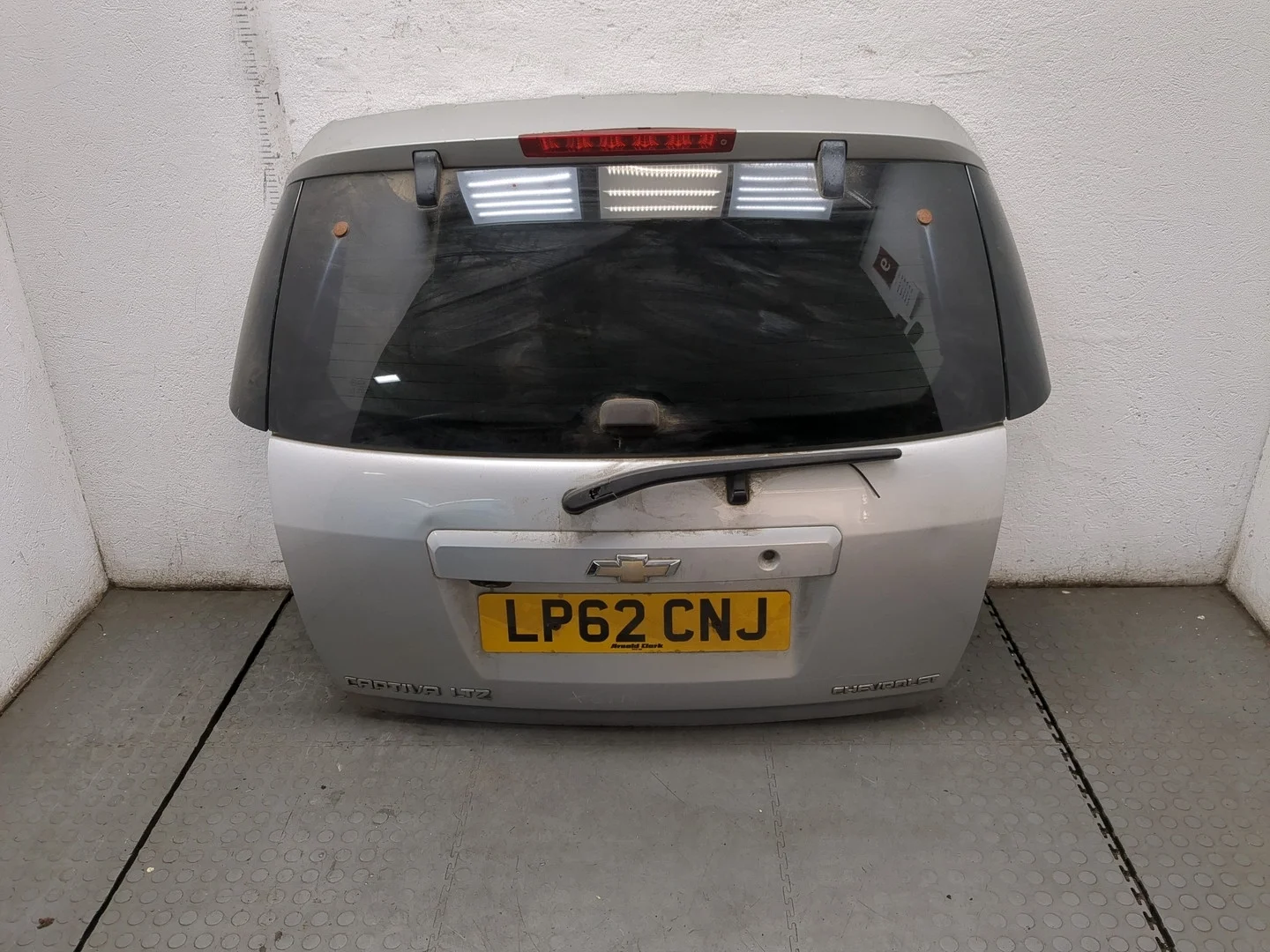 Крышка (дверь) багажника Chevrolet Captiva 2011-2016 КПП автомат 4х4 (АКПП) Z22D1 Дизель 2.2 л CDI