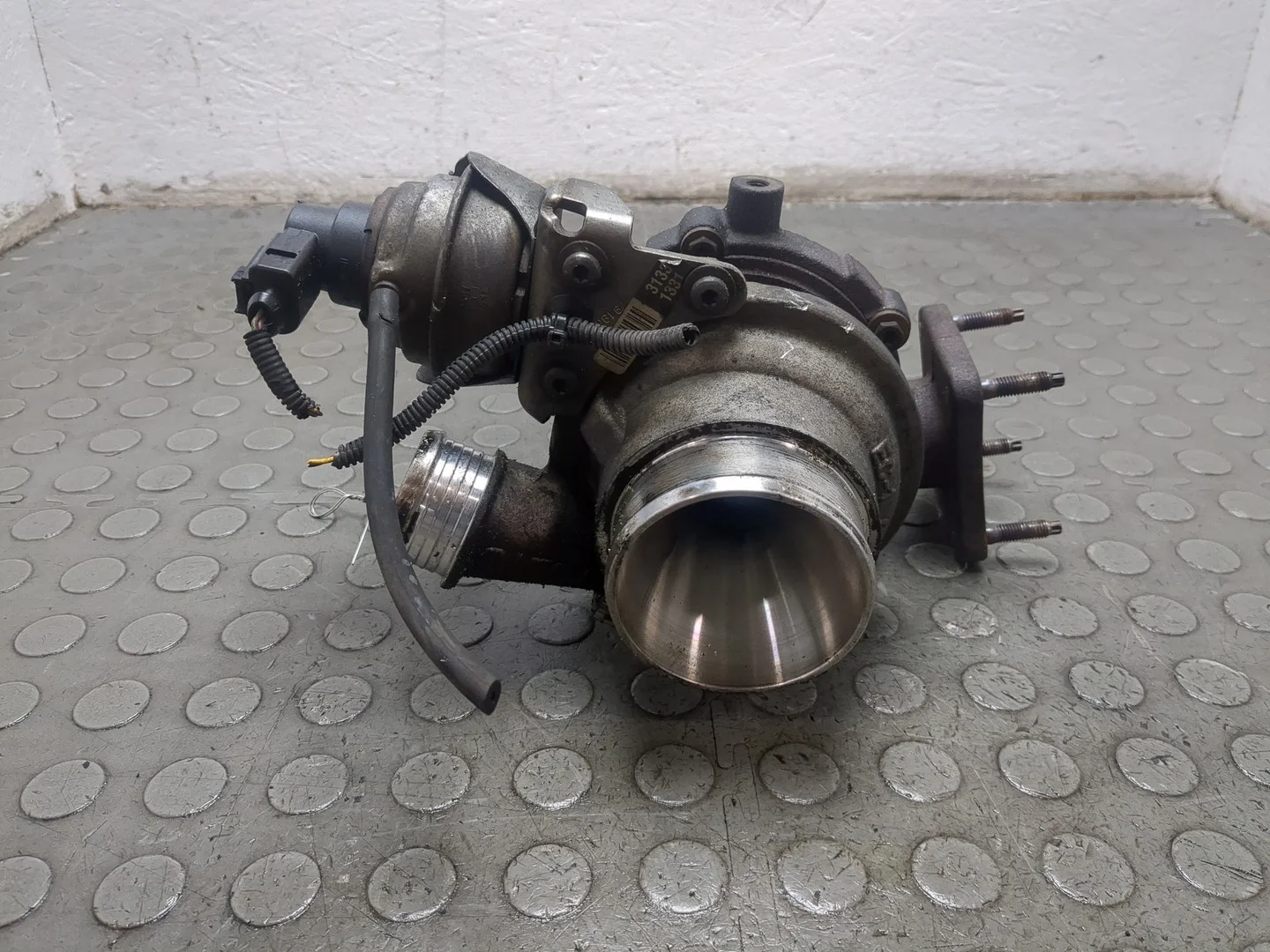 Турбина Volvo S60 2010-2018 КПП 6-ст.мех.(МКПП) D5204T3 Дизель 2 л Турбо